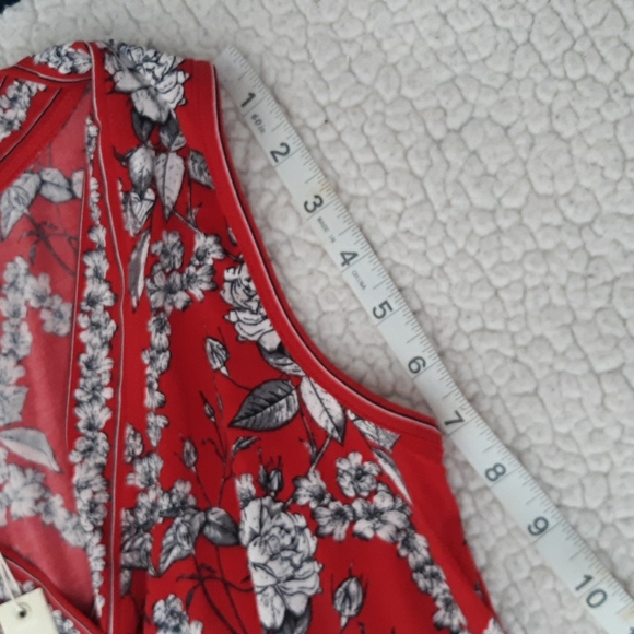 New Max Studio Size Small Red Floral Sleeveless Faux Wrap V-Neck Dress - Picture 9 of 16
